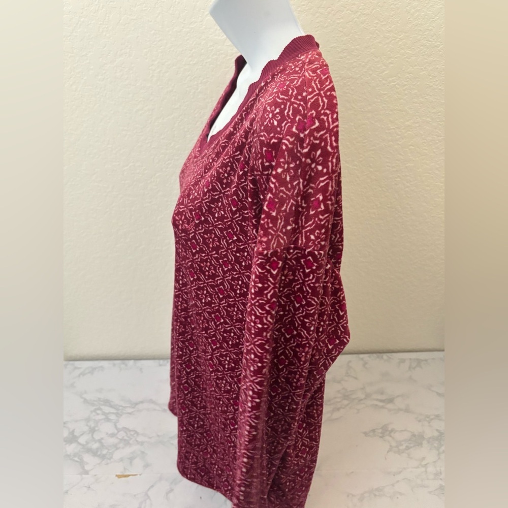 Nautica Top Womens Medium Red Pullover Long Sleeve V Neck Velour Soft - Picture 3 of 5